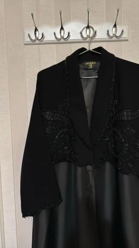 عباية ناي, شك خرز