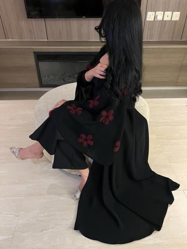 عباية برغندي