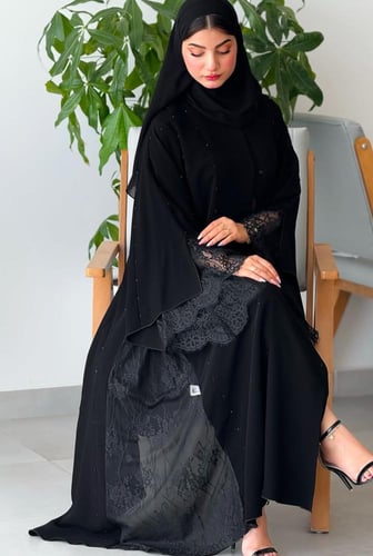 عباية دانتيل