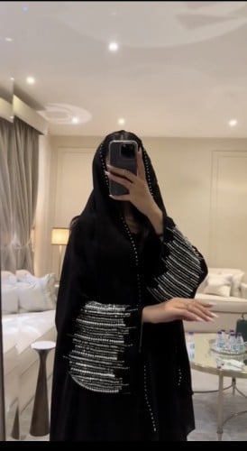 عبايه شك يدوي فضي + ابيض