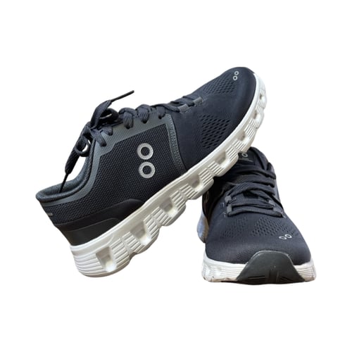 حذاء سبورت رمادي