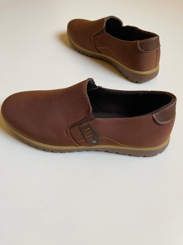 حذاء رسمي سهل الارتداء بني