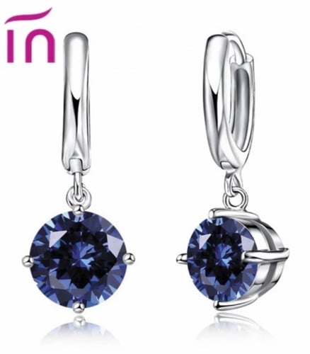 اقراط اذن ف بوكس صغير