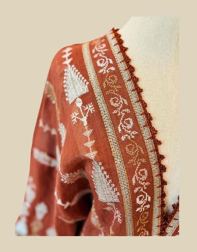 بشت نسائي لينن نجفي