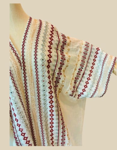 بشت نسائي لينن نجفي