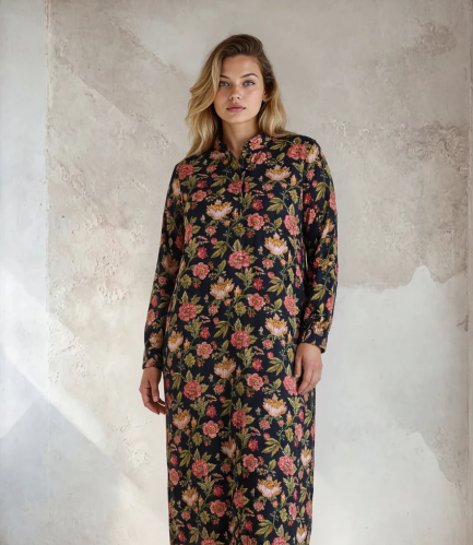 جلابية قطن مطرز