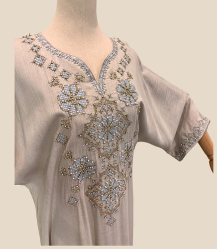 جلابية لينن تطريز يدوي