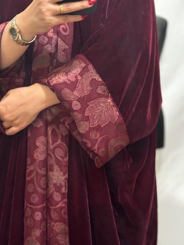 عبايه مخمل جهتين