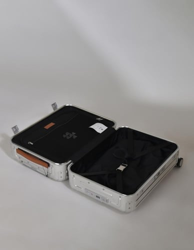 شنطة سفر من ماجلان مقاس 20 إنش