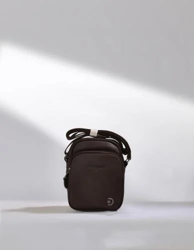 Discovery 7.5-Inch Shoulder Bag