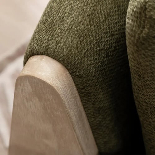 كرسي كتان بذراعين وخشب سويدي - 76x95x83 سم