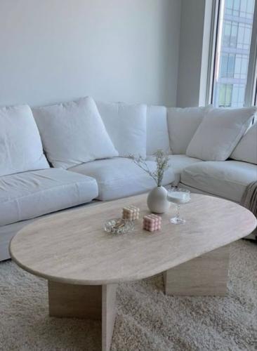 طاولة قهوة رخام ترفنتينو - 45×70×120 سم - بيج