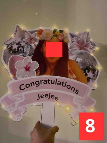 لوحات التخرج مع الاضائة