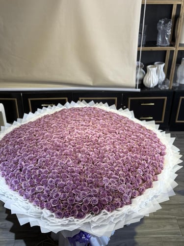 باقة الجوري الموف . 1000 ورده