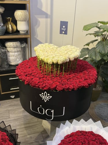 بوكس لوفا. جوري احمر. قلب ابيض