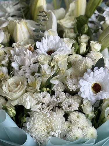 باقة مكس الابيض