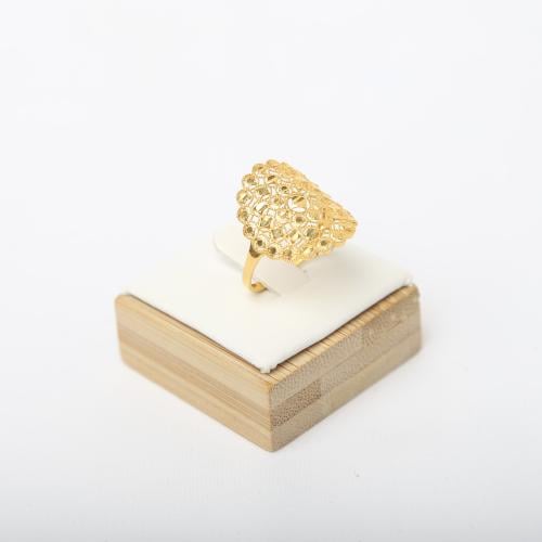 Pure 21-karat gold ring, weight 2.5