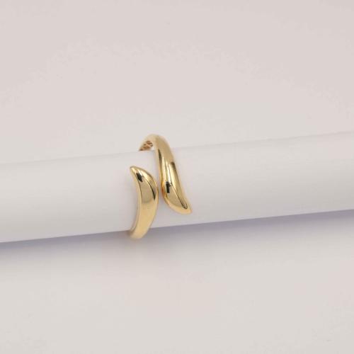 خاتم ذهب صافي عيار 18 , وزن الذهب ( 1.34 ) جرام تق...