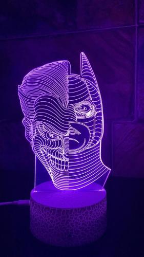 اضاءه باتمان و الجوكر