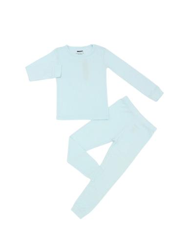 بجامة ازرق فاتح بأكمام طويلة