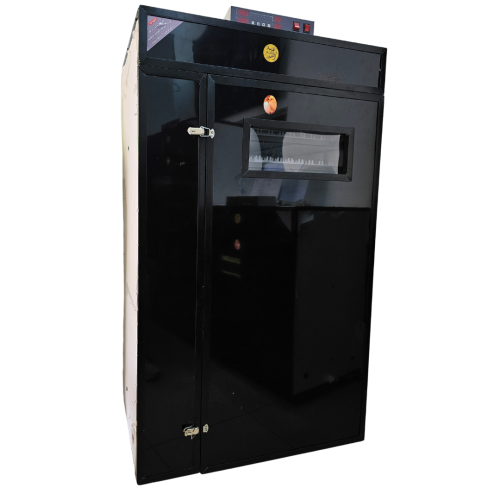 فقاسة 1960 بيضة صناعة وطني