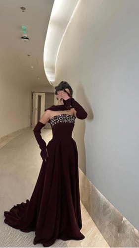 فستان سهره عودي دبل كلوش مع شال