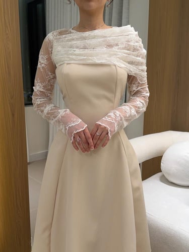 فستان بني ناعم