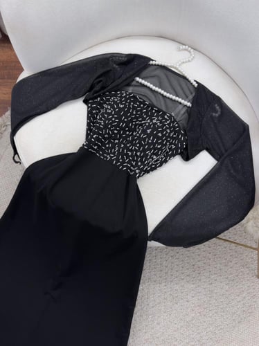 فستان سهره اسود مطرز يدوي على السدر