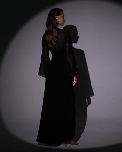 فستان سهره اسود مطرز يدوي على السدر