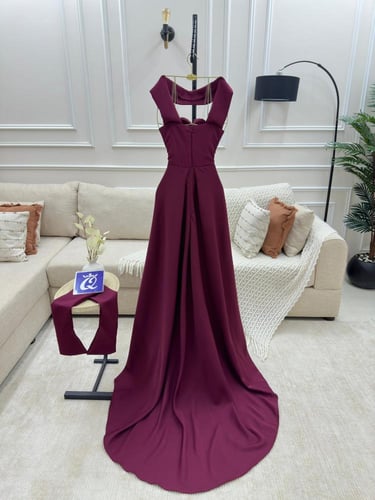 فستان سهره عودي دبل كلوش مع شال