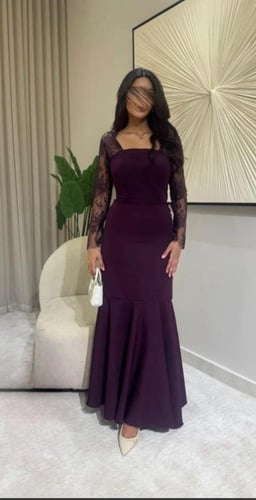 دانتيل بنفسجي