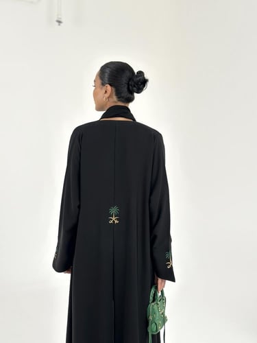 عبايه بتطريز يوم وطني