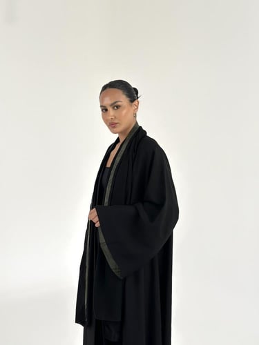 عبايه كريب الاكمام حرير ياباني