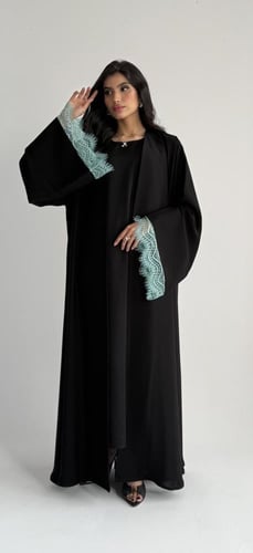 كريب كوري مع دانتيل