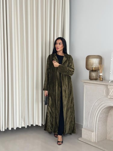 عبايه مخمل مكسر