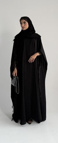 كريب كوري مع دانتيل