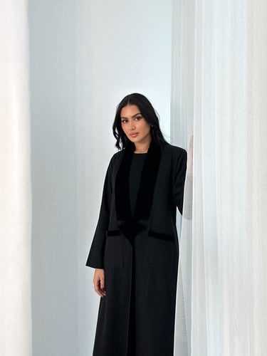 بليزر صوف ناعم مع مخمل