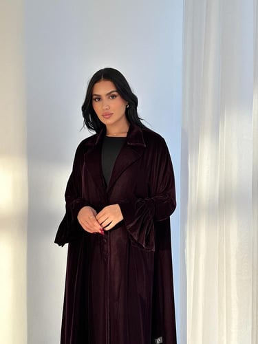 عبايه مخمل كوري