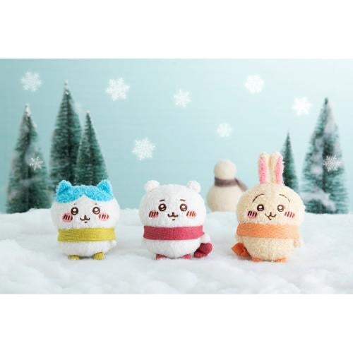 تشييكاوا دمية بحامل معدني – الملابس الدافئة | Chiikawa – warm outfit mascot plushie