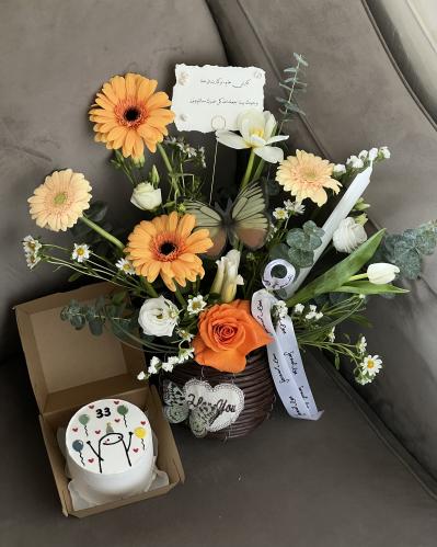 سلة ورد الحب المبهجة