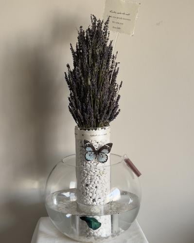 فازة سمك الفايتر الأنيقة مع تصميم فريد من نوعه