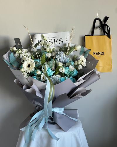 باقة ورد أزرق