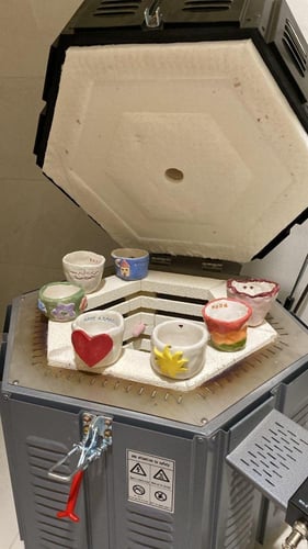 تجربة عمل قطعة خزفية ١٣ فبراير