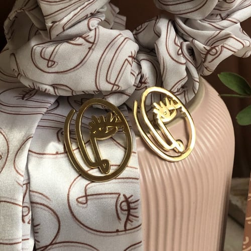 أقراط طلة الناظرين