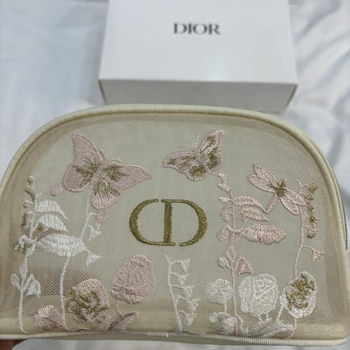 شنطة الربيع من ديور