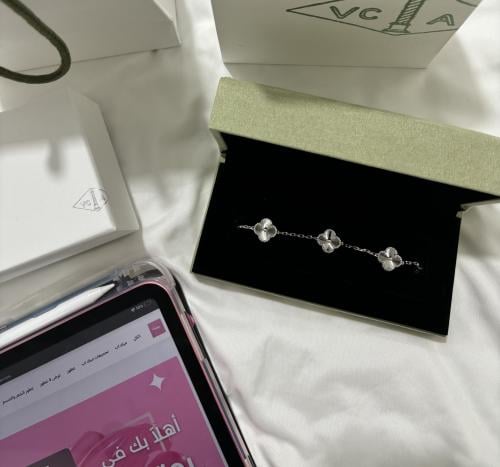 أسوارة فان كليف فضي