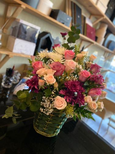 Natural flower basket