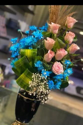 Natural rose vase