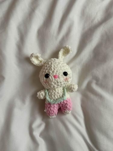 Bunny keychain/ ميدالية الارنب