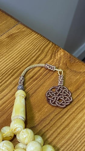 مسباح بكلايت اصفر مموج